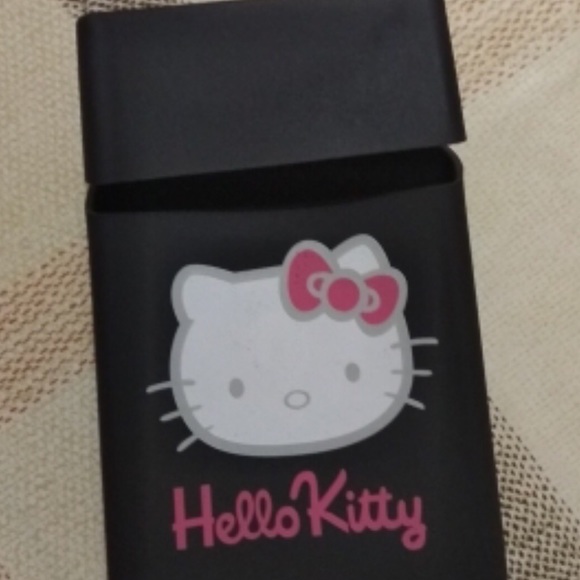 Hello kitty cigarette pack holder - Picture 3 of 3